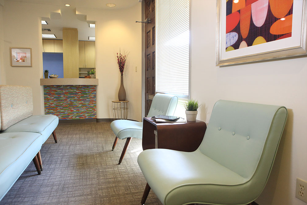 couches-at-waiting-area-at-scottsdale-kids-dental-office